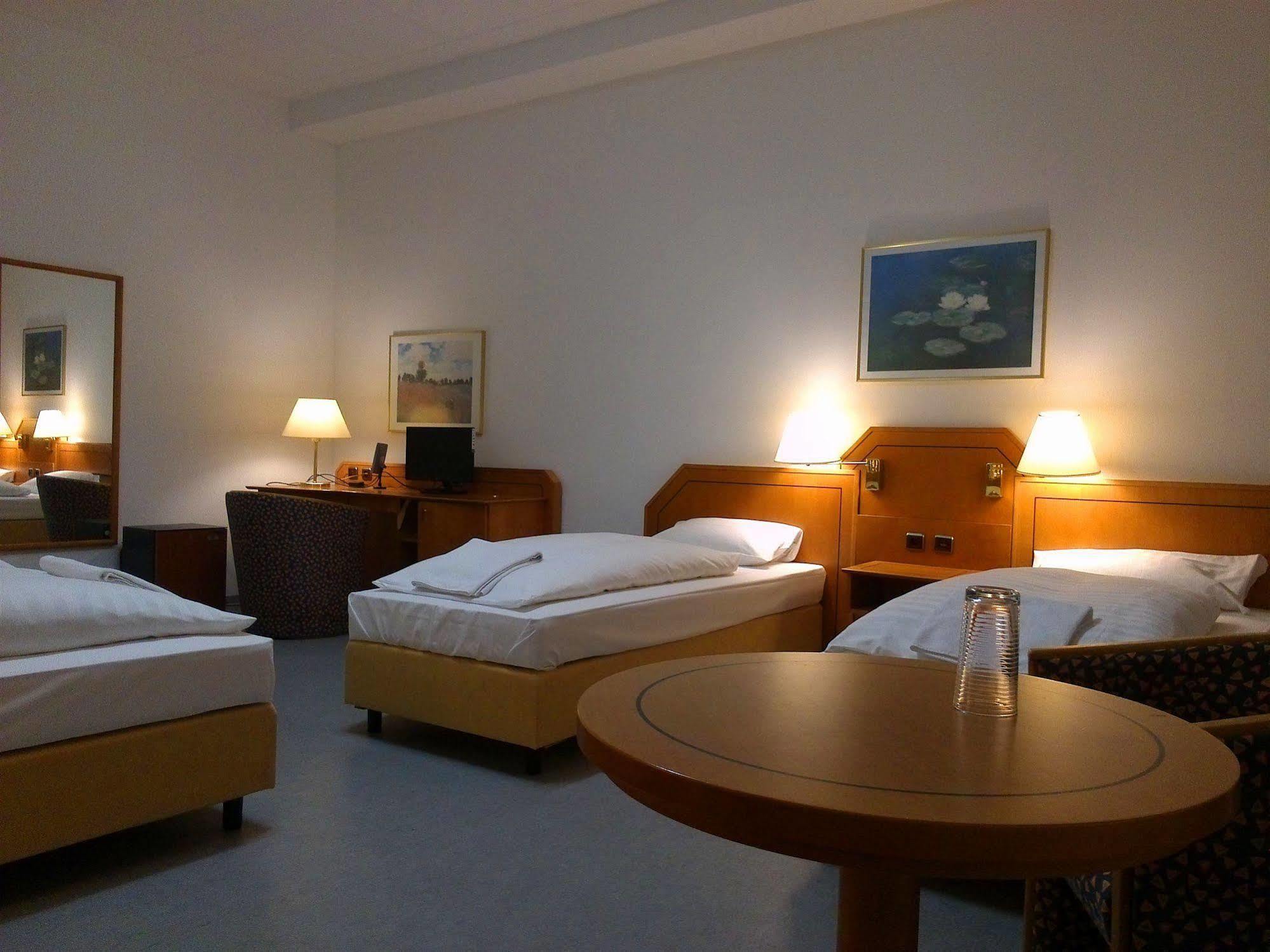 Willy Hotel Frankfurt Frankfurt am Main Eksteriør bilde