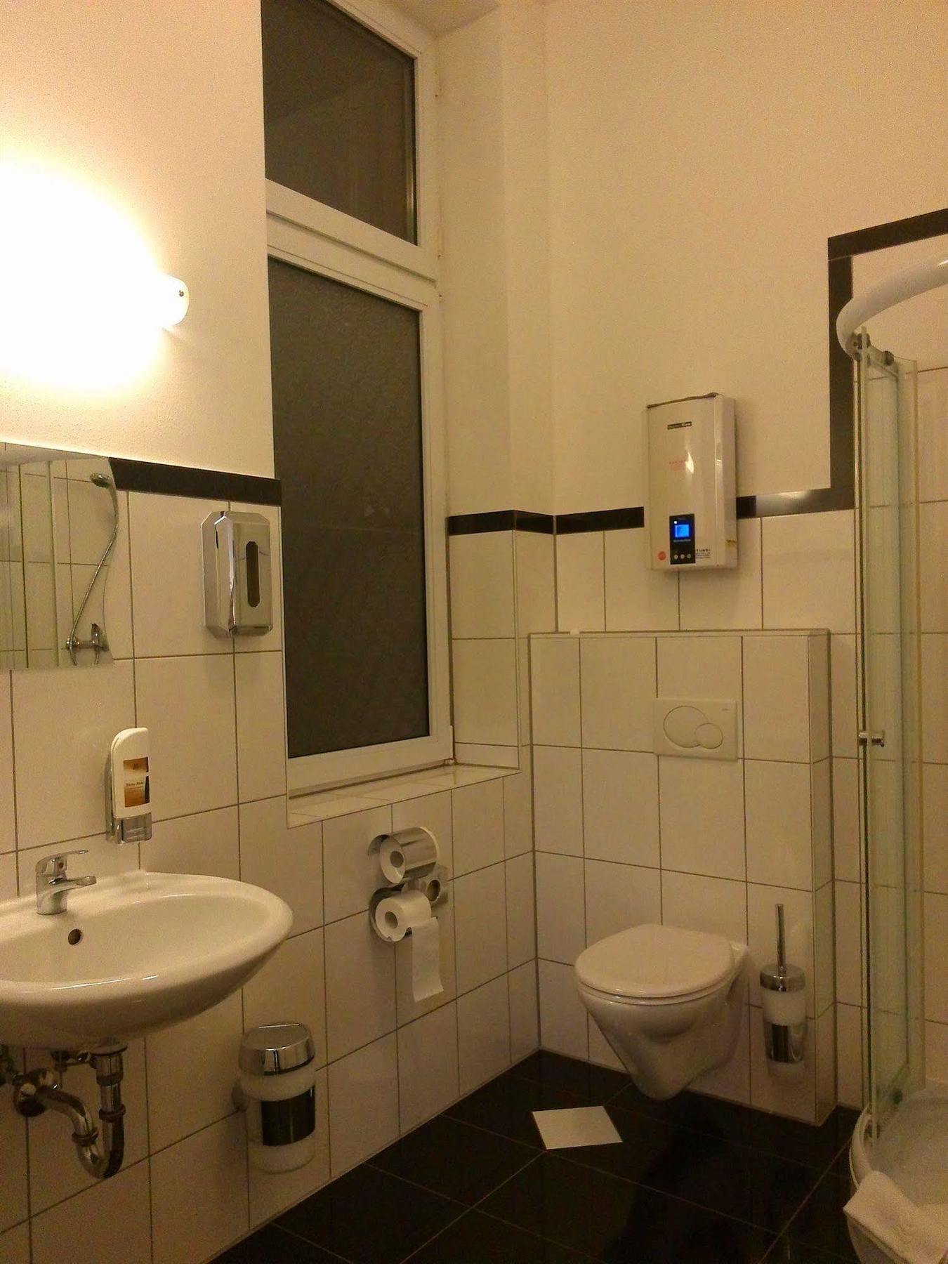 Willy Hotel Frankfurt Frankfurt am Main Eksteriør bilde